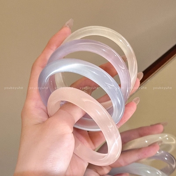 Stikla rokassprādze ar Seiko precīzu apstrādi; stilā Little Fresh; svars 55 g; rokas rotaslieta