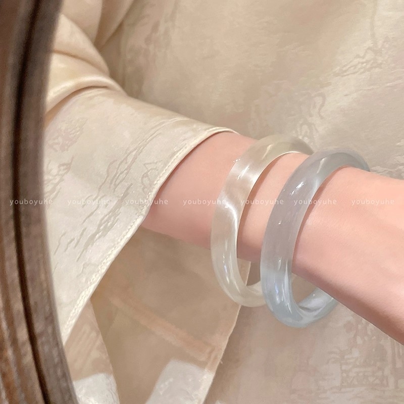 Stikla rokassprādze ar Seiko precīzu apstrādi; stilā Little Fresh; svars 55 g; rokas rotaslieta