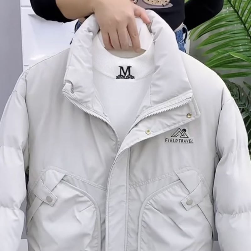 Meeste kapuutsiga jakk, seisev kaelusega, villane kangas, linane vooder, tikand