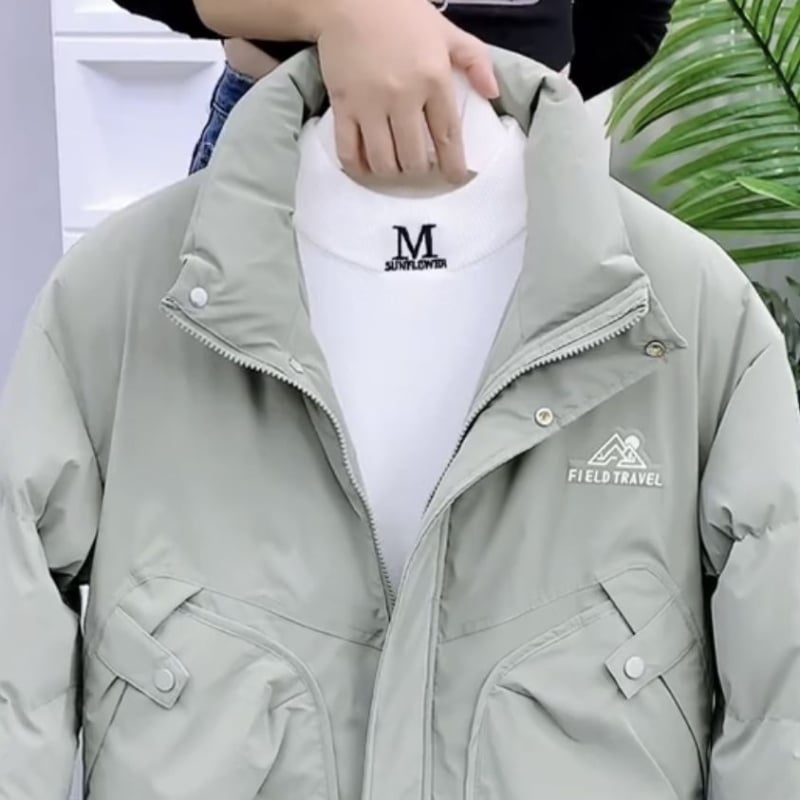 Meeste kapuutsiga jakk, seisev kaelusega, villane kangas, linane vooder, tikand