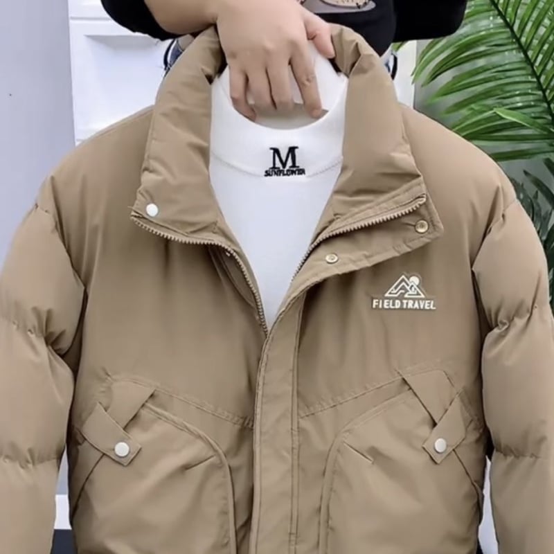 Meeste kapuutsiga jakk, seisev kaelusega, villane kangas, linane vooder, tikand