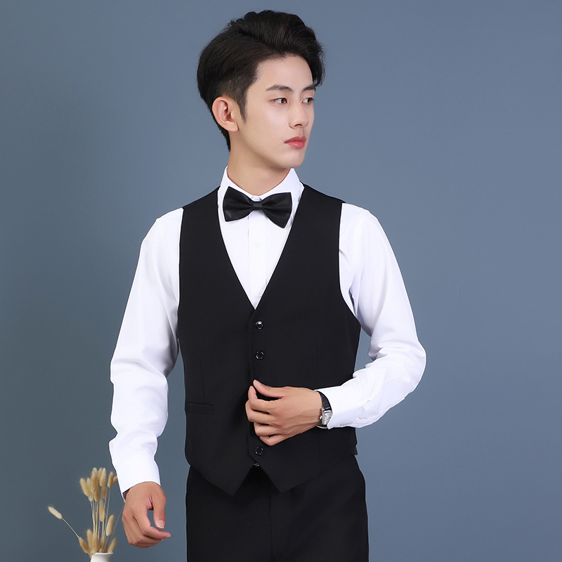 Kostüümi vest, kitsas lõige, ilma kraeta, ühe ridade nuppudega, polüesterkangas, sobib nelja aastaaja jaoks