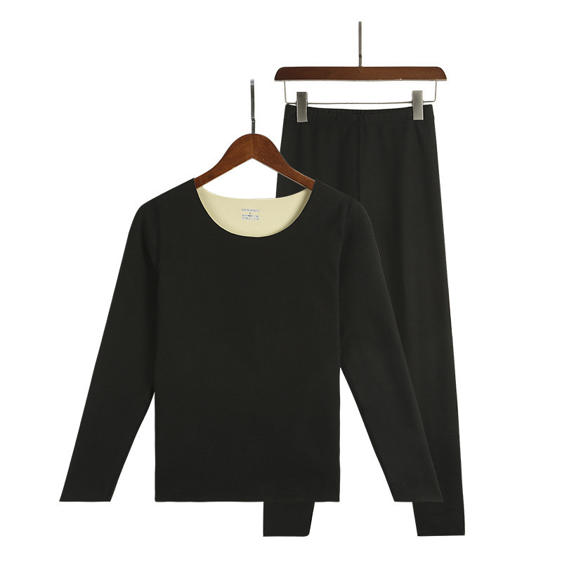 Ženski bešavni termalni set s veluru unutrašnjim slojem, poliester, 201–250 g/m²; grijanje i oblikovanje tijela (kontrola trbuha, podizanje stražnjice); gornji dio s okruglim izrezom, dugi rukavi, hlače.