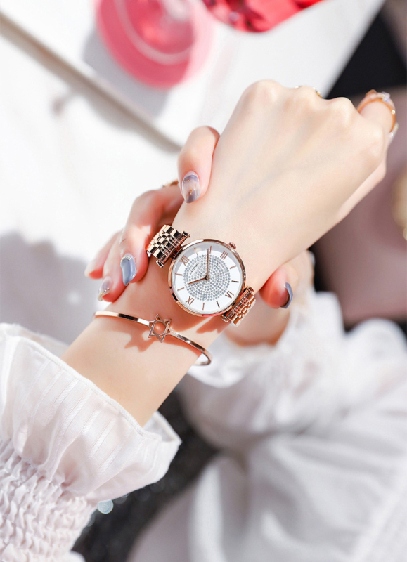 Női divatkaróra rozsdamentes acélból, csillagmintás dizájnnal, kör alakú számlappal, kvarc mechanizmus, 30 m vízállósággal