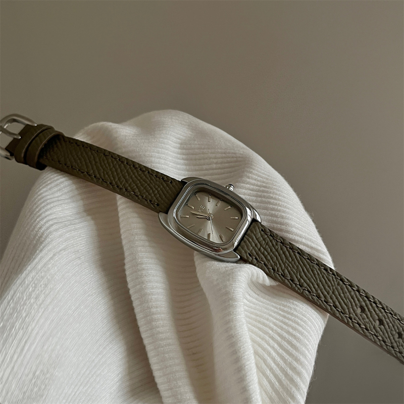 IEKE Gray Collection ženski sat – kvarcni mehanizam; metalno kućište; remen od umjetne kože; spiralna krunica