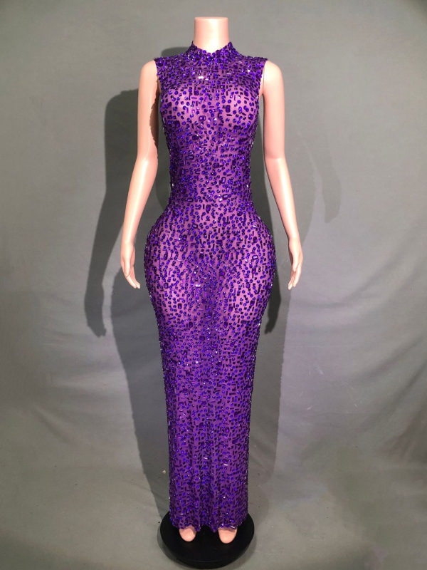 Pikk võrgustikku õhtukleit rhinestone'idega, polüester >95%, seksikas siluett, pikad varrukad, kuumalt kivi paigutus