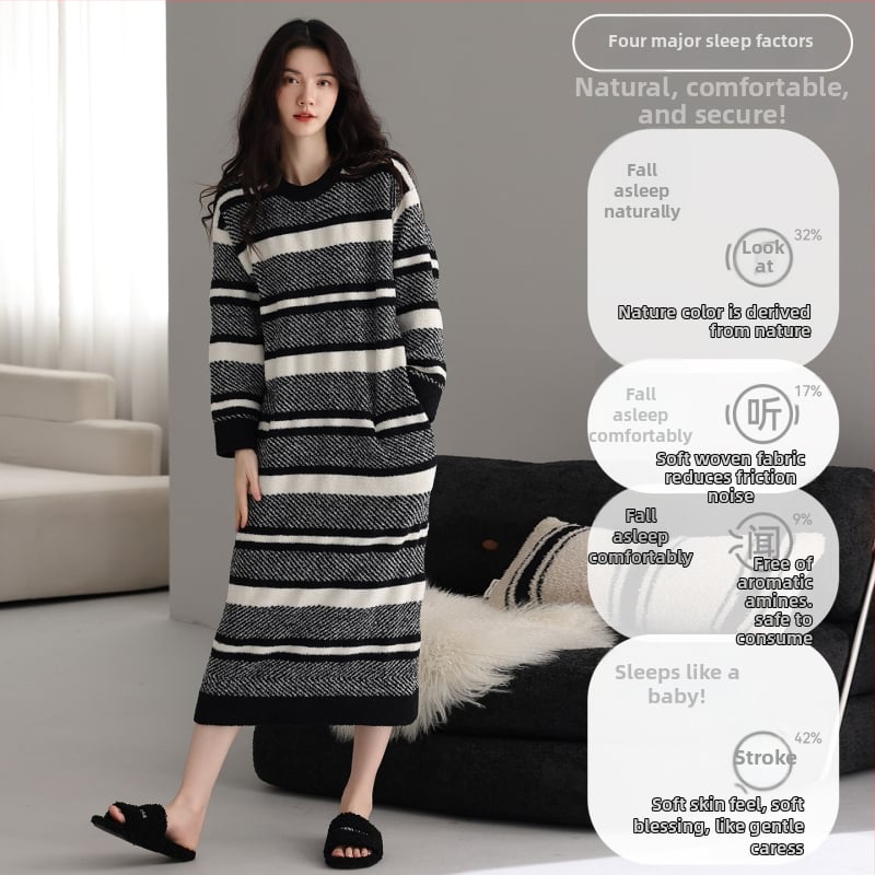 Grūtnieču naktskleita no pusvelūra ar vilnas odere, garas piedurknes, apaļš kakla, garums