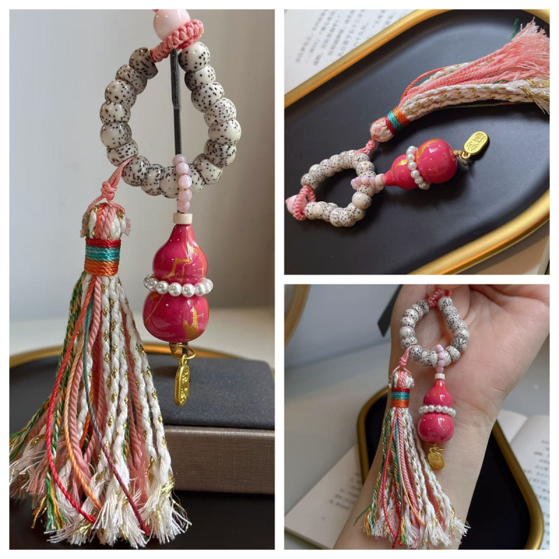 Lakots kulons ar ķirbja formas somām, tālruņiem un atslēgām — oriģinālais dizains, pavasaris 2024, SH3141