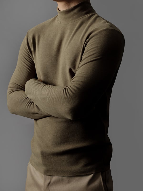 Muška termalna baza majica sa stojećim ovratnikom, dvostrano flis unutarnja, dugi rukav, poliester-elastan mješavina