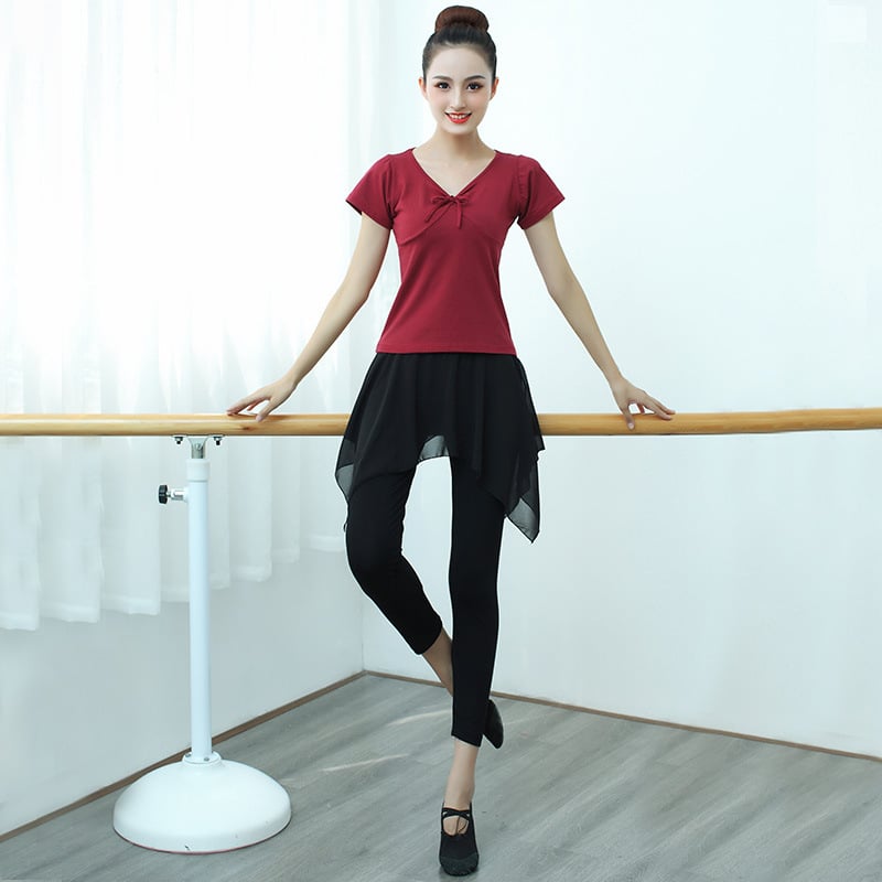 Sieviešu modernā deju apģērbs pieaugušajiem: tips: Mūsdienu deju apģērbs; audums: Lycra; auduma sastāvs: kokvilna 90%; iekšējā odere Lycra; odres sastāvs: kokvilna 90%; piemērots baletam un Latīņu dejām