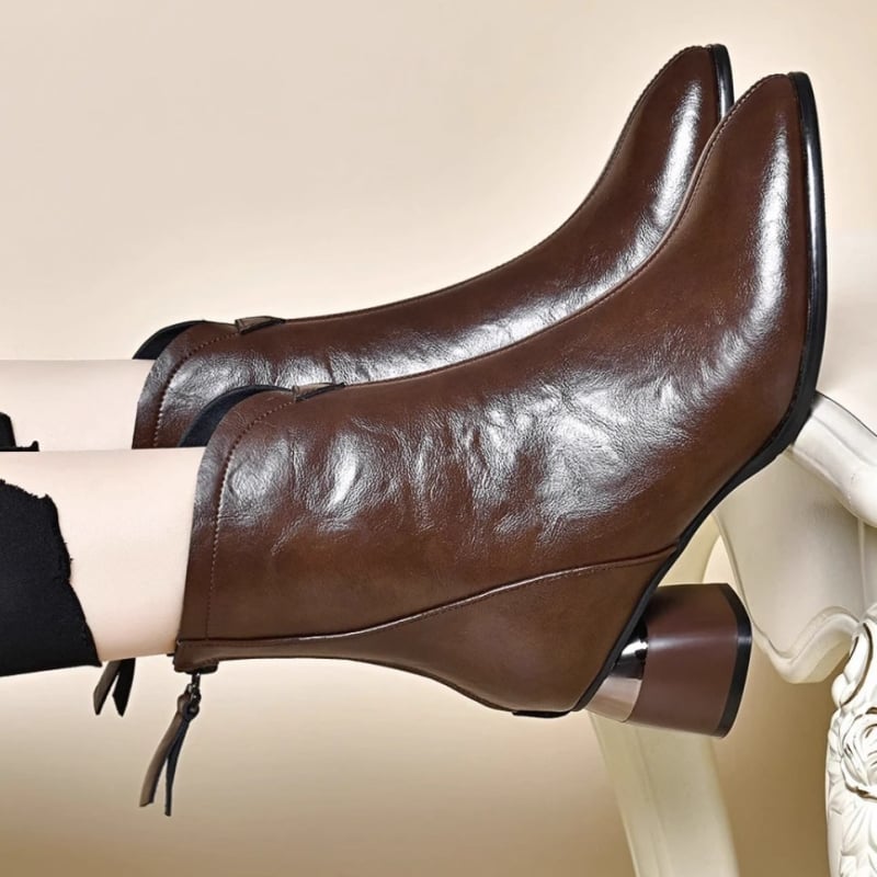 Moteriški Martin odiniai bateliai su pūkine viduje, smailus pirštas, užtrauktukas gale, žemas čiurnos aukštis