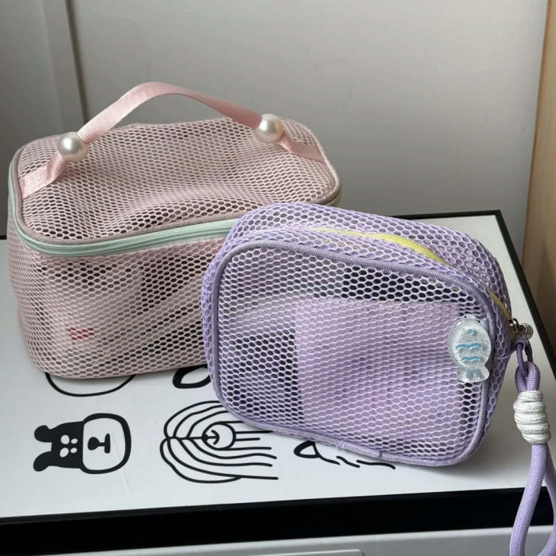 Makeup somiņa no neilona sietiņa, rokassomas stilā, ceļojumiem uzglabāšanai