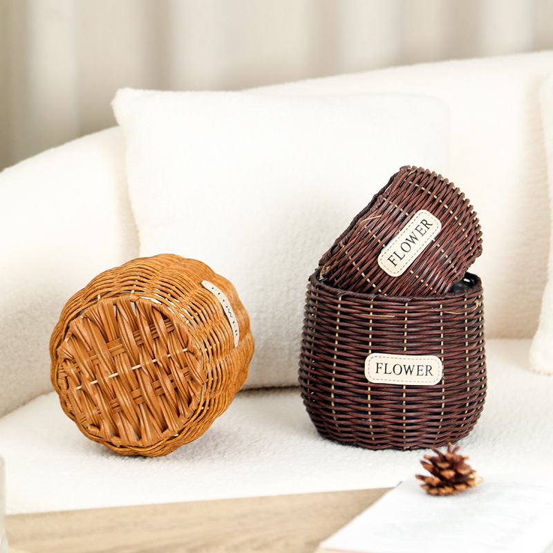 Ratan lonac za cvijeće, pleteni koš za biljke, namijenjen za stol ili pod, jednostavnog stila; pogodan za ured, dom i projekte zelene.