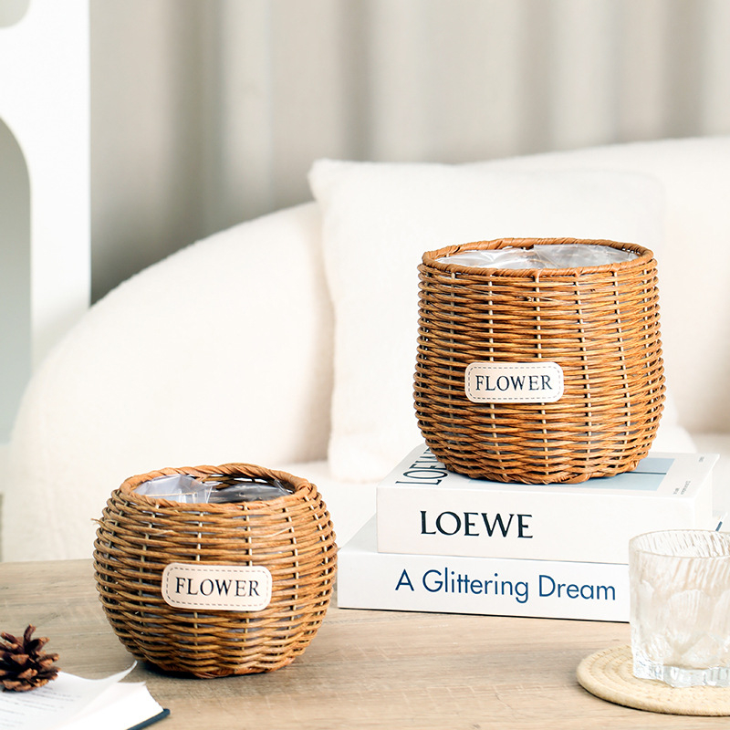 Ratan lonac za cvijeće, pleteni koš za biljke, namijenjen za stol ili pod, jednostavnog stila; pogodan za ured, dom i projekte zelene.