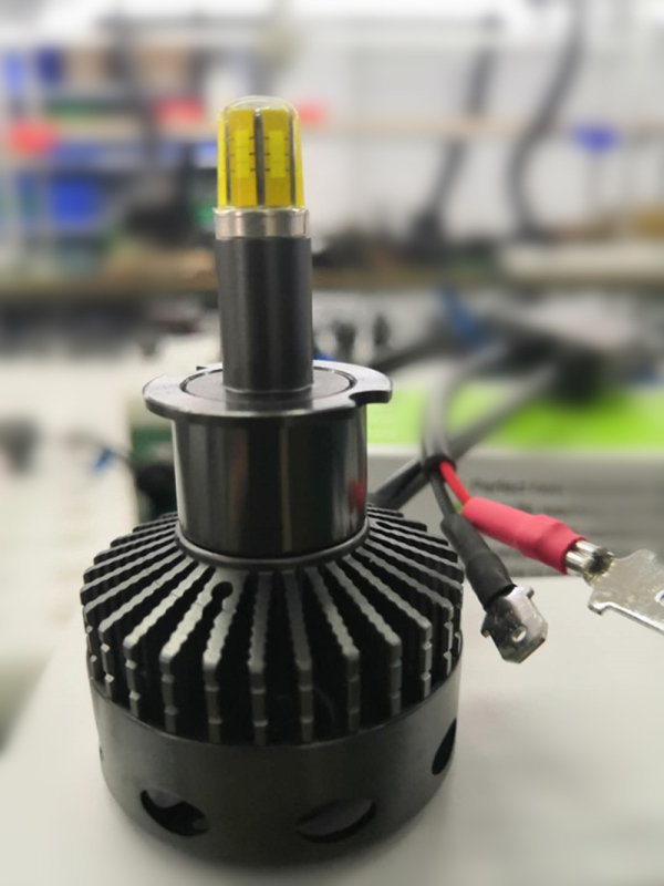 Automobiļu LED priekšējie lukturi ar 360° izgaismojumu, 42W, 9–63V, 4800 lm, CREE LED