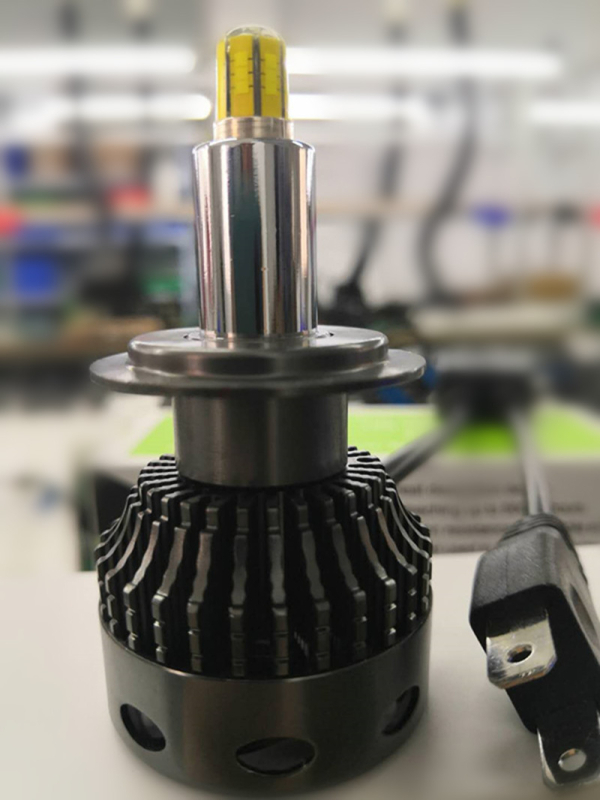 Automobiļu LED priekšējie lukturi ar 360° izgaismojumu, 42W, 9–63V, 4800 lm, CREE LED