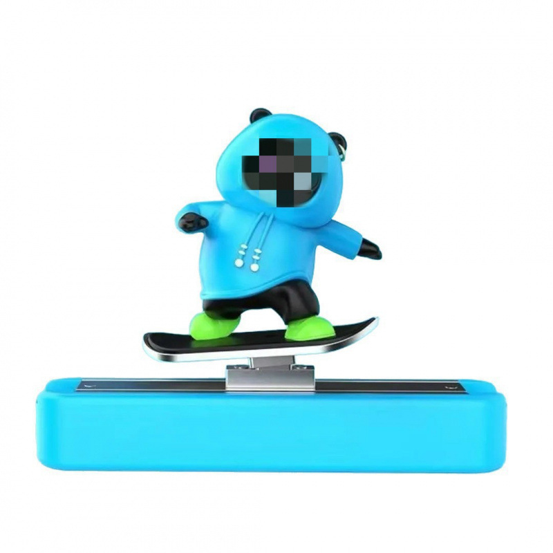 Automašīnas paneļa dekors ar lāci uz slidinoša skeita dēļa, karikatūras stilā, sakausējuma materiāls, dzīvnieku dizains