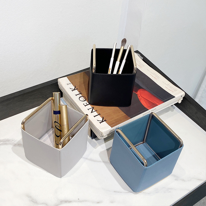 Ādas kosmētikas un juvelierizstrādājumu uzglabāšanas kubs – kubveida forma, galda un ceļojumu organizētājs, mūsdienīgs minimālisms