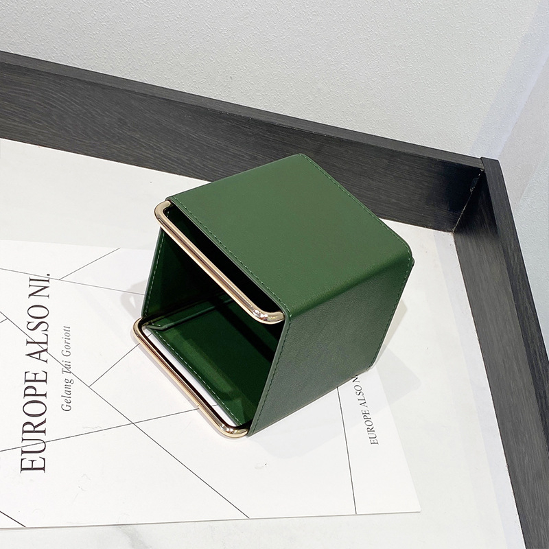 Ādas kosmētikas un juvelierizstrādājumu uzglabāšanas kubs – kubveida forma, galda un ceļojumu organizētājs, mūsdienīgs minimālisms