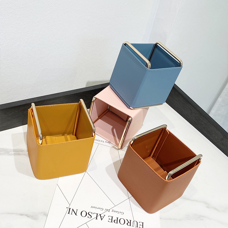 Ādas kosmētikas un juvelierizstrādājumu uzglabāšanas kubs – kubveida forma, galda un ceļojumu organizētājs, mūsdienīgs minimālisms