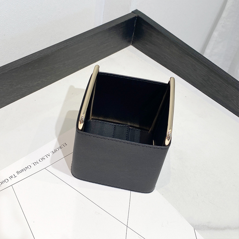 Ādas kosmētikas un juvelierizstrādājumu uzglabāšanas kubs – kubveida forma, galda un ceļojumu organizētājs, mūsdienīgs minimālisms