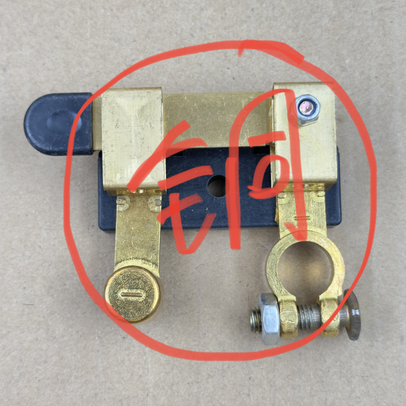 Autobaterijas atvienošanas slēdzis, divpolu, universāls, galvenais slēdzis pret noplūdēm