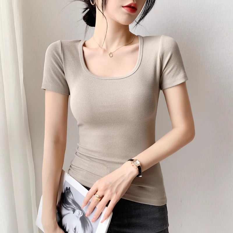 Slim-fit viskozes T-krekls ar U kaklu, īsām piedurknēm, vasara 2024