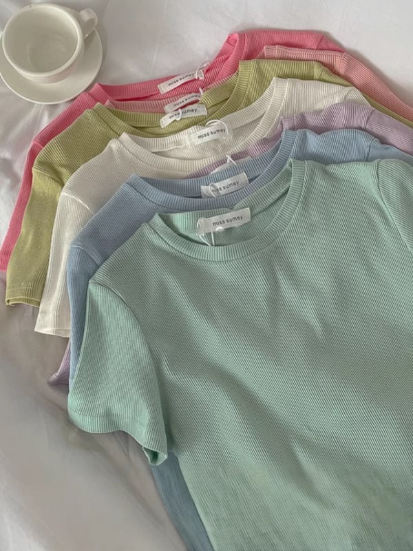 Sievietes T-krekls ar apaļu kaklu, īsām piedurknēm, šaurs griezums, elastīgs adījums, viskoze 90–95%