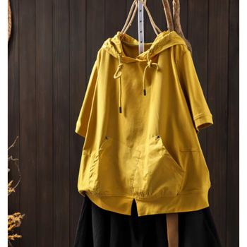 Sieviešu kokvilnas T-krekls ar kabatu un kapuci, īsām piedurknēm, brīvā piegriezuma, apaļais kakla izgriezums