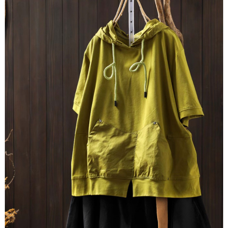 Sieviešu kokvilnas T-krekls ar kabatu un kapuci, īsām piedurknēm, brīvā piegriezuma, apaļais kakla izgriezums