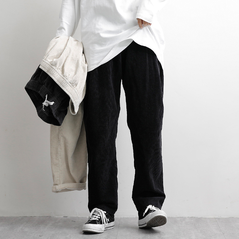 Japán stílusú kordurás férfi nadrág, laza szabású, középmagasságú derék, övvel és kötőzárral záródó