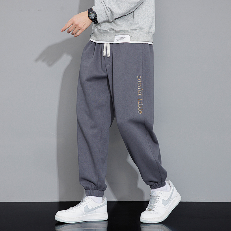 Férfi pamutkeverék casual sportnadrág őszre, egyenes szabás, középső derék, húzózsinóros zárás