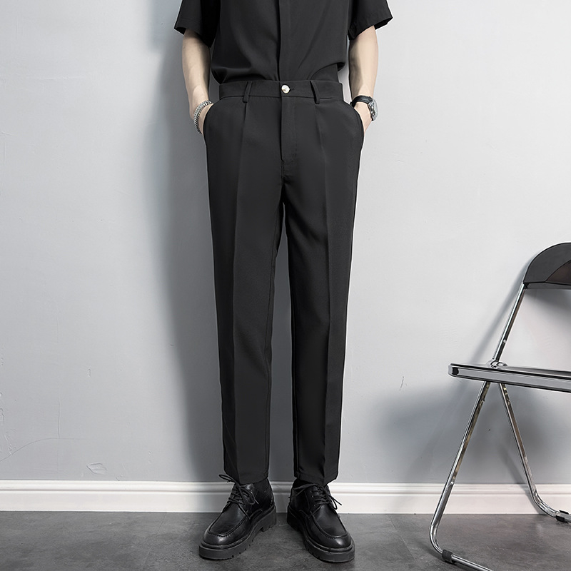 Slim-fit egyenes szabású kosztümnadrág – gyűrődésmentes, nem vasalható, középső derék, gombos záródás, 90% poliészter, mikroelasztikus keverék