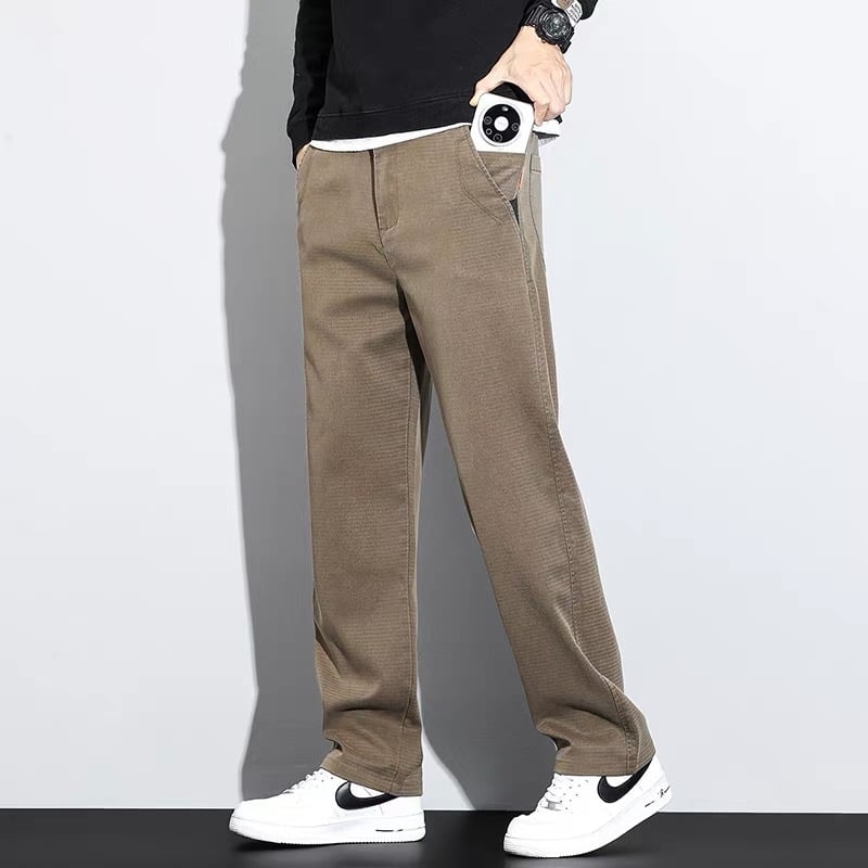 Férfi Lyocell anyagú nadrág fleece-belelt, egyenes szabású, középmagas derék, cipzáras és övvel, téli viselet