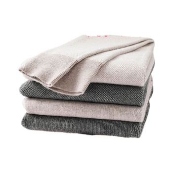 Unisex hlače od vune i kašmira, debele, visok pojas, tople zimske hlače s džakardom; sastav: 45% vuna, 5% kašmir, 30% poliester, 20% druge; debljina 351-400 g/m2