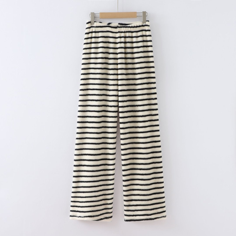 Fleece-béléssel ellátott, széles szabású nadrág csíkos mintával, természetes derékrész, tél 2025