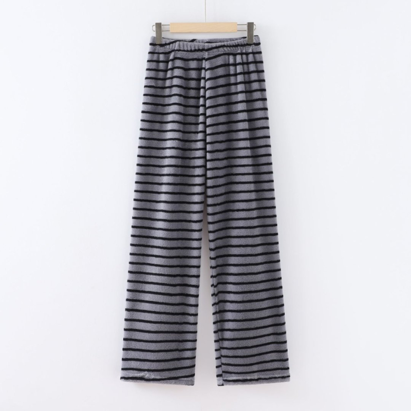 Fleece-béléssel ellátott, széles szabású nadrág csíkos mintával, természetes derékrész, tél 2025