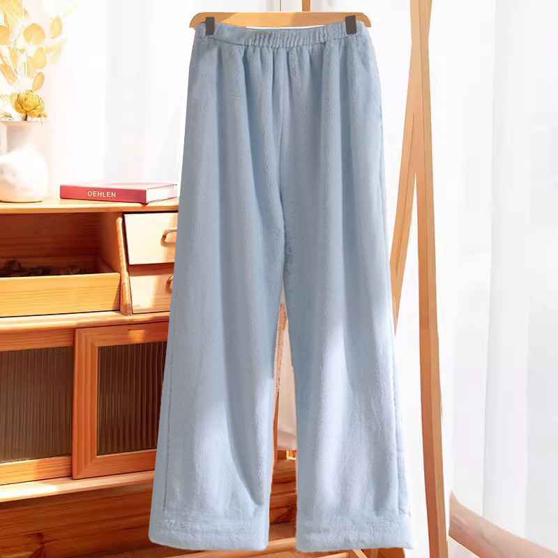 Fleece-béléssel ellátott, széles szabású nadrág csíkos mintával, természetes derékrész, tél 2025