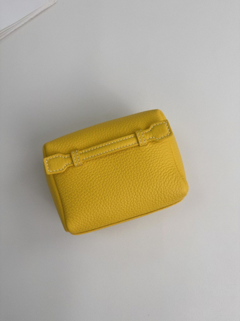 Natūralios odos kosmetinė, pirmosios odos sluoksnio karvės oda, pamušalas drobė, horizontaliai kvadratinė forma, užtrauktukas