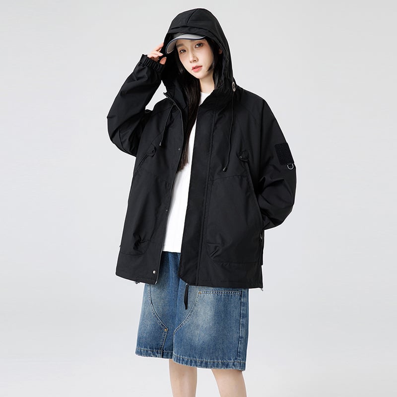 Дамско яке с качулка от полиестер, тънко, средна дължина, цип, градски стил