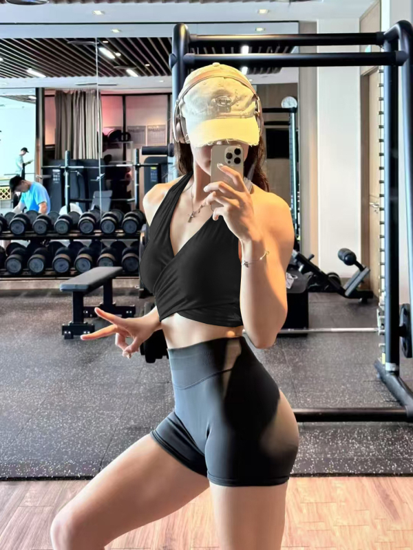 Top yoga damă cu decolteu adânc în V și sutien încorporat, respirabil, uscare rapidă, Nylon Spandex (80/20), croială scurtă, potrivire slim