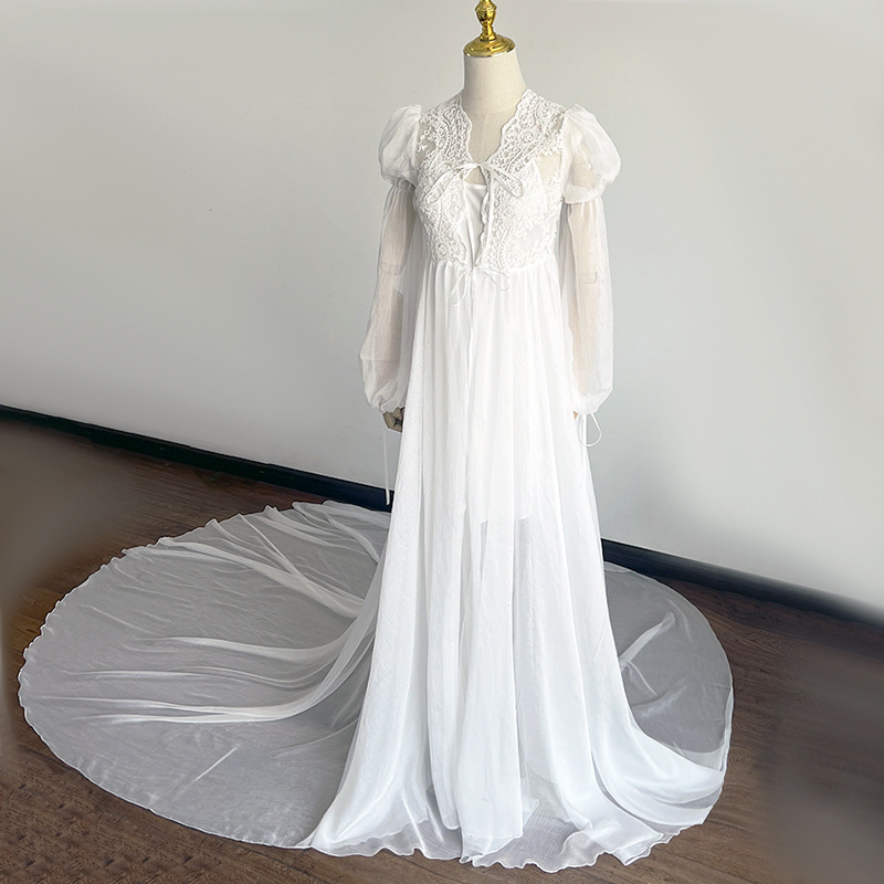 Robe de noapte de mireasă cu tren lung, decolteu în V adânc, mâneci bufante, material plasă cu peste 95% poliester, talie la talie