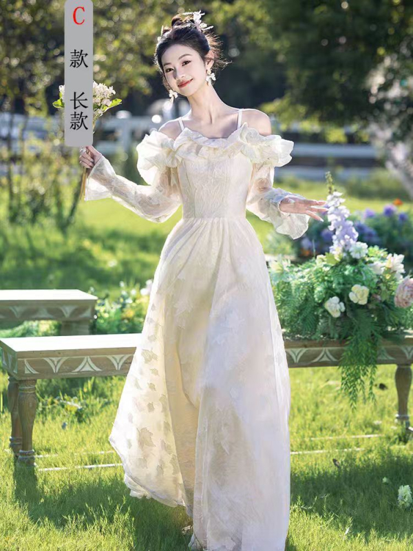 Nuotakos draugės suknelė — elegantiškas stilius, ilgos rankovės, kvadratinis iškirpimas, A linijos siluetas, poliesteris su elastanu, 2025