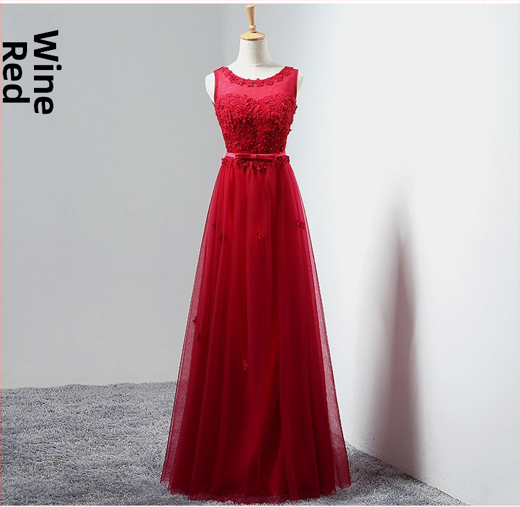 Estélyi ruha, A-vonalú hosszú hálóruha poliészter keverék külső anyaggal, klórozott rostokkal, bélés polietilén rostból; alkalmas esküvőre, strandra, szabadtéri rendezvényekre