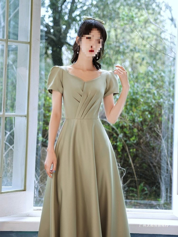 Satiinist pruutneitside kleit, A-liiniline siluett, sügav V-kaelus, varrukateta, pikk kleit