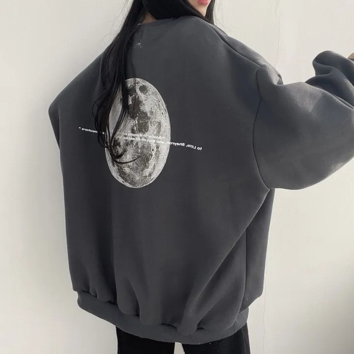 Pulover din bumbac cu imprimare text, croială lejeră, lungime medie, guler rotund, lansare vară 2024