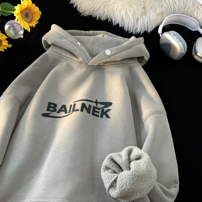 Hanorac cu glugă din fleece imprimat, croială lejeră, pentru bărbați