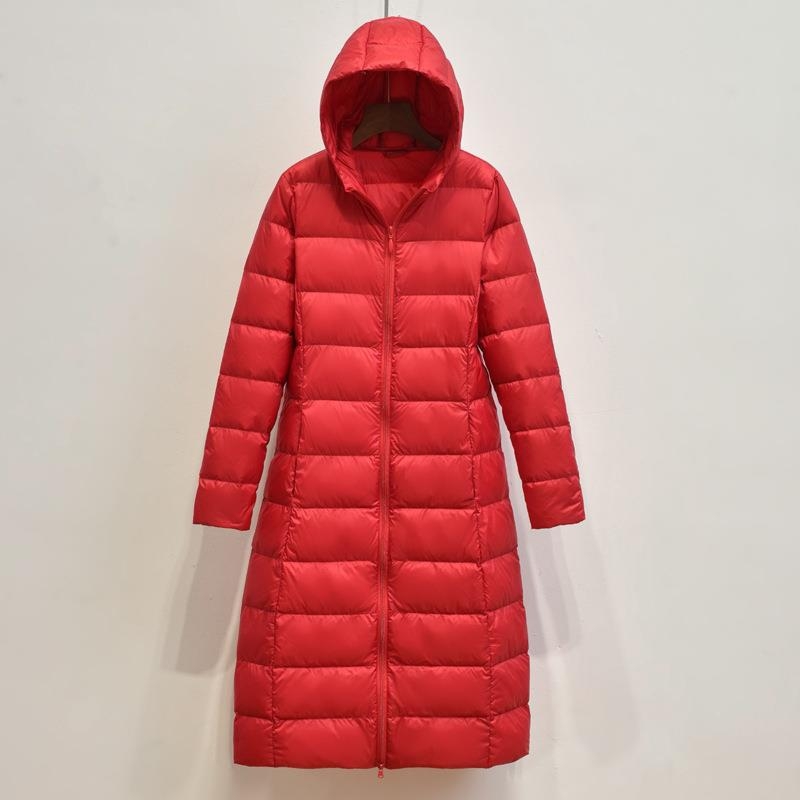 Sieviešu ziemas jaka ar kapuci, korejiešu stilā, garā līdz ceļgaliem, brīvā piegriezuma, pildījums no balta pīļu pūka