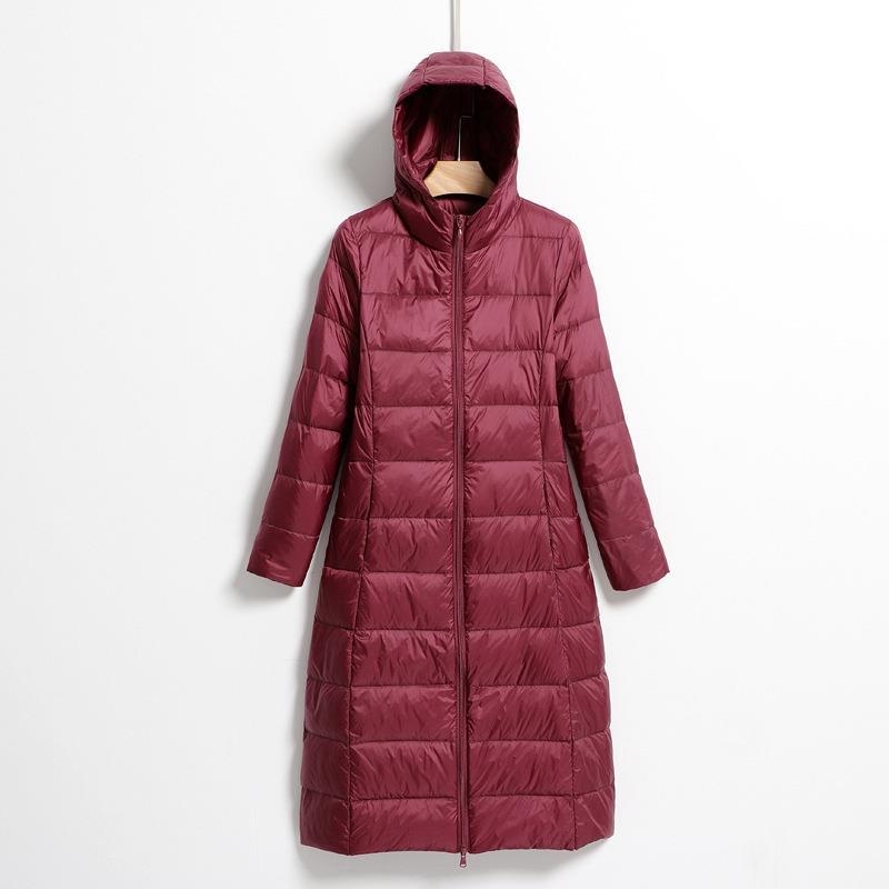 Sieviešu ziemas jaka ar kapuci, korejiešu stilā, garā līdz ceļgaliem, brīvā piegriezuma, pildījums no balta pīļu pūka