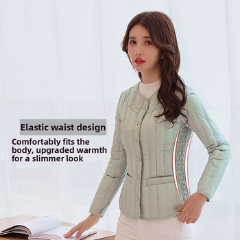 Sievietes šaura pūkaina jaka ar balto pīļu pūku – bez apkakles, vidēja garuma, gari piedurknēm, poliestera audums